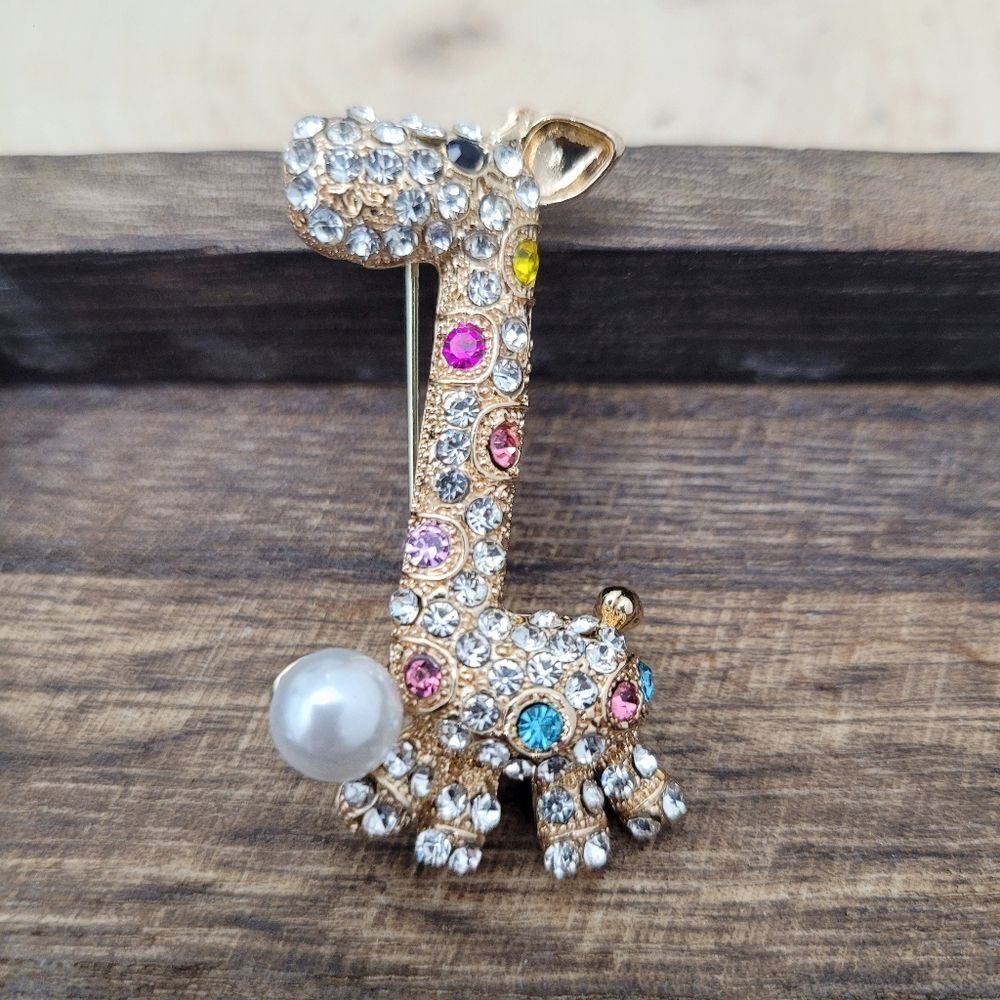 Brand New Gold Tone Cute Giraffe Rhinestone Pearl Brooch Pin